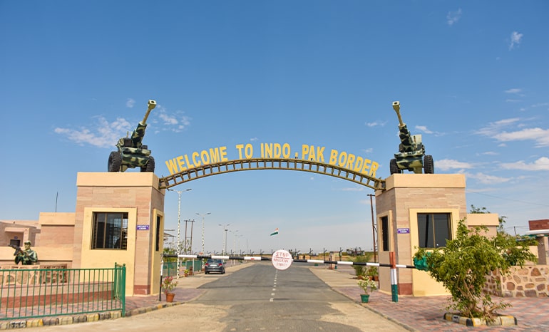Vibrant display of Indian border tourism destinations